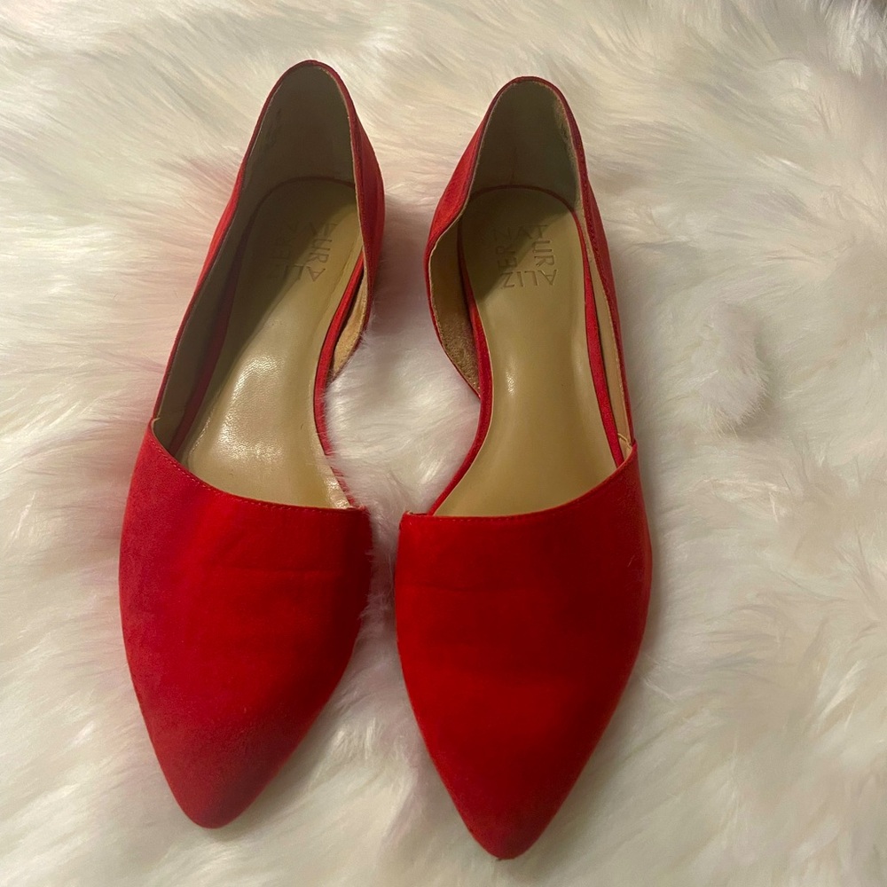 Adorable red flats